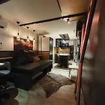 Naturist Cap In Loft * Agde
