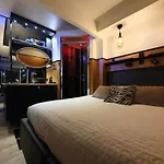 Naturist Cap In Loft * Agde