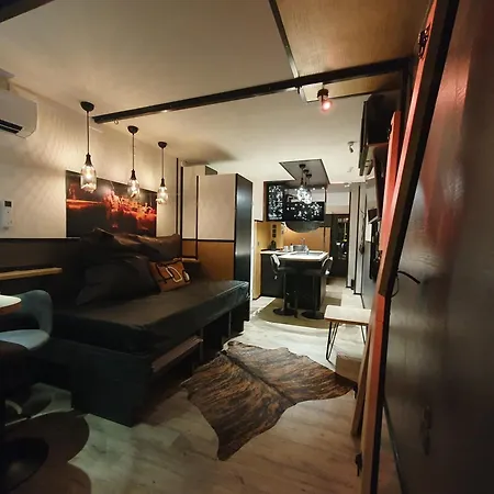 Naturist Cap In Loft * Агд