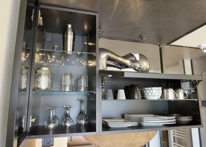 Naturist Cap In Loft * Agde