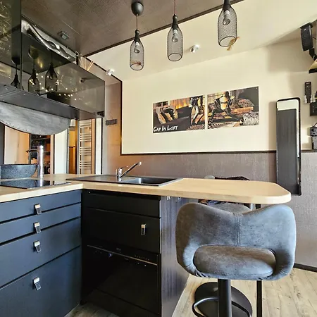 Naturist Cap In Loft Agde