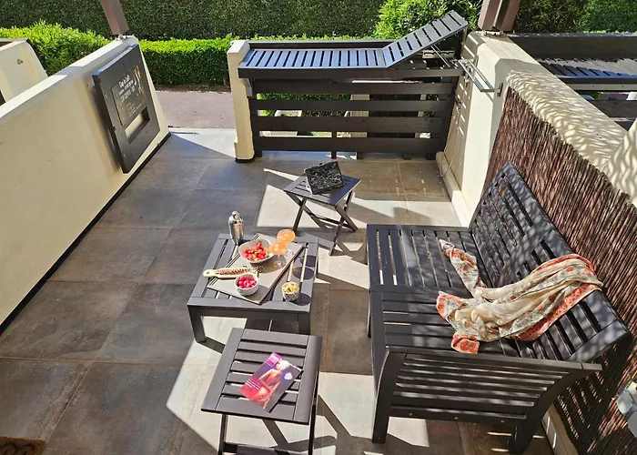 Naturist Cap In Loft Agde