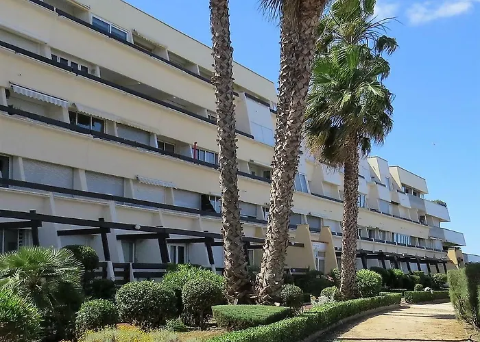 Naturist Cap In Loft *